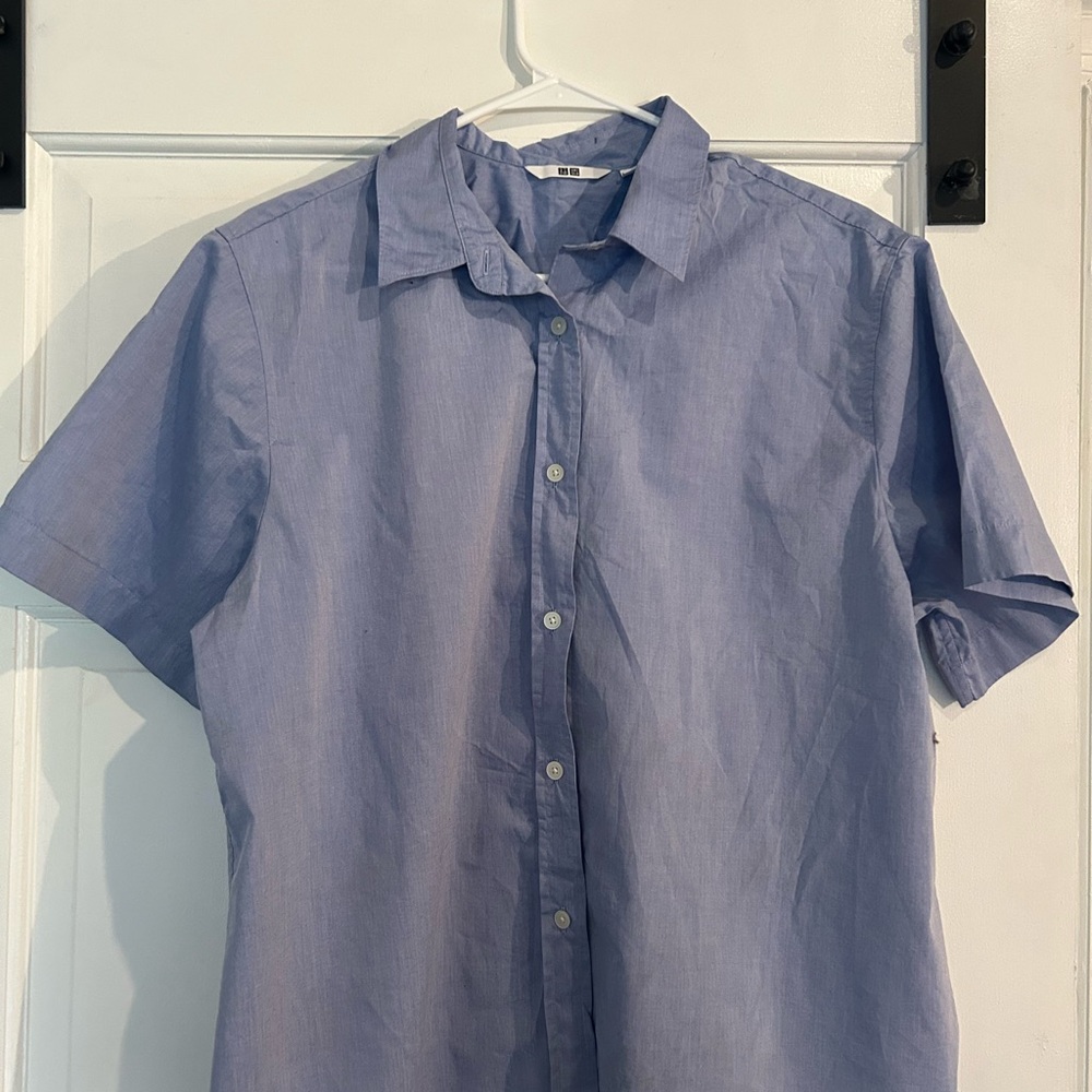 Classic Short-Sleeve Button-Up Shirt - Light Blue